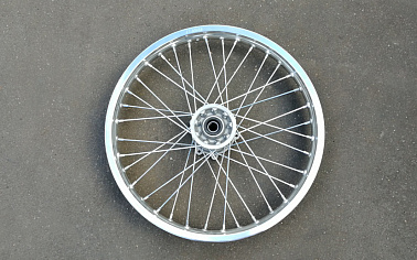 Диск колёсный передний 1.60x19 в сборе J1  30700490